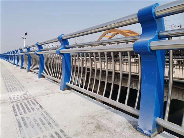 宜宾304不锈钢复合管护栏的生产工艺揭秘